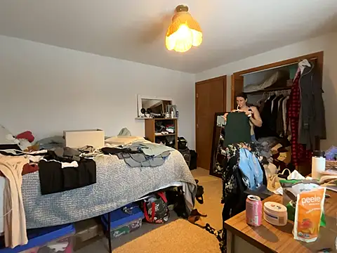 Snapshot of MissSwitch chatting on January 19, 2025, 9:45 pm MissSwitch online show from January 19, 2025, 9:45 pm