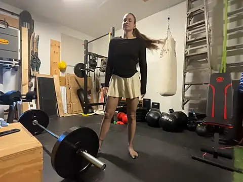 Snapshot of MissSwitch chatting on February 4, 2025, 1:16 pm MissSwitch online show from February 4, 2025, 1:16 pm