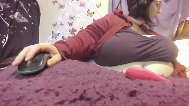 Alli Kat online show from March 4, 2025, 10:27 pm