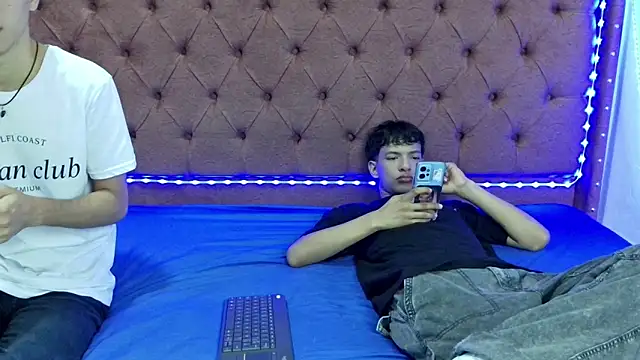 boys yourparty online show from December 27, 2024, 1:28 pm