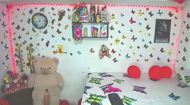 Snapshot of marianaoficial249701 chatting on February 25, 2025, 2:22 pm marianaoficial249701 online show from February 25, 2025, 2:22 pm