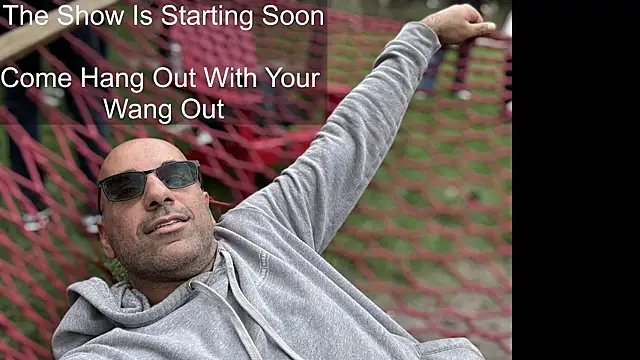 bear russian hunk online show from October 17, 2025, 12:19 pm