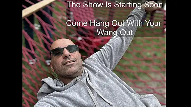 bear russian hunk online show from November 20, 2025, 1:55 pm