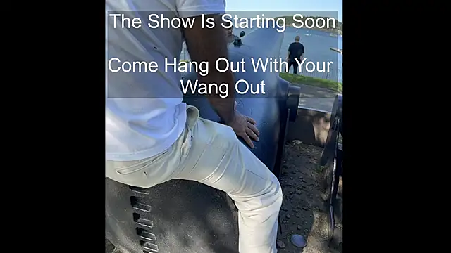 bear russian hunk online show from May 20, 2026, 2:01 pm