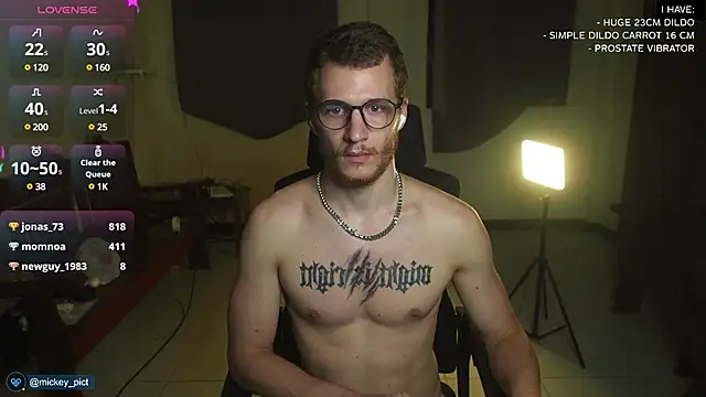 mickeypict online show from December 10, 2024, 12:27 pm