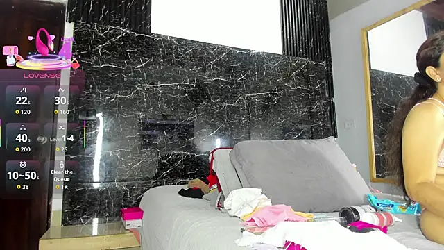 Yaya    11 online show from December 4, 2025, 4:33 am