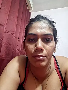 Snapshot of Garima_G chatting on October 22, 2025, 11:21 am Garima G online show from October 22, 2025, 11:21 am