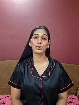 Snapshot of Garima_G chatting on November 23, 2025, 5:35 pm Garima G online show from November 23, 2025, 5:35 pm