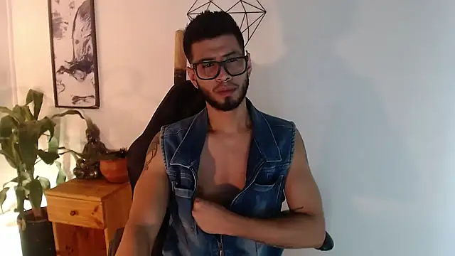 Colby brown03 online show from April 18, 2026, 6:23 pm