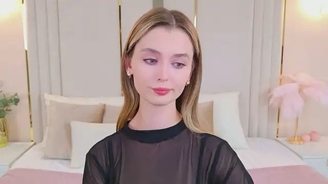 MarybethSnow online show from September 18, 2025, 5:15 pm