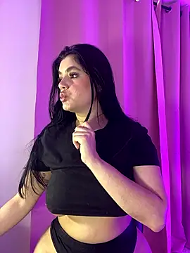 Snapshot of kimberlyhills1 chatting on January 6, 2026, 5:05 pm kimberlyhills1 online show from January 6, 2026, 5:05 pm