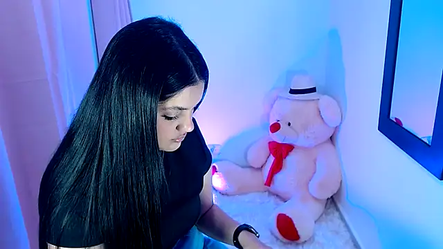 kimberlyhills1 online show from March 10, 2026, 9:31 pm