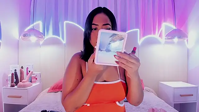 Snapshot of Laurentdupont04 chatting on January 7, 2026, 3:20 am Laurentdupont04 online show from January 7, 2026, 3:20 am