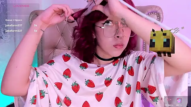 AlexaFoxy18 online show from March 6, 2025, 8:08 am