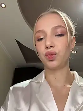 CaseyStar online show from December 7, 2024, 9:06 am