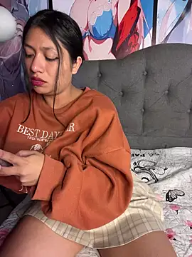 Snapshot of Im_Little chatting on February 22, 2026, 3:18 am Im Little online show from February 22, 2026, 3:18 am