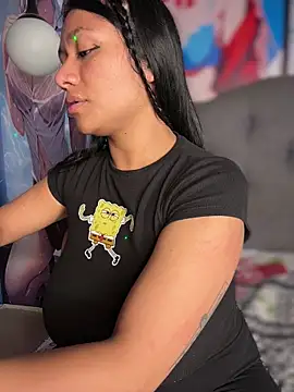 Im Little online show from April 6, 2026, 2:31 am