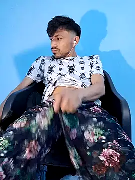 charlesss19 online show from March 20, 2025, 6:52 am