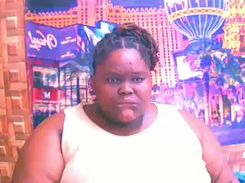 Snapshot of EbonyHotBuns chatting on February 2, 2026, 7:34 pm EbonyHotBuns online show from February 2, 2026, 7:34 pm