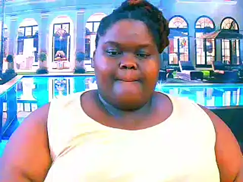 Snapshot of EbonyHotBuns chatting on February 12, 2026, 7:36 am EbonyHotBuns online show from February 12, 2026, 7:36 am