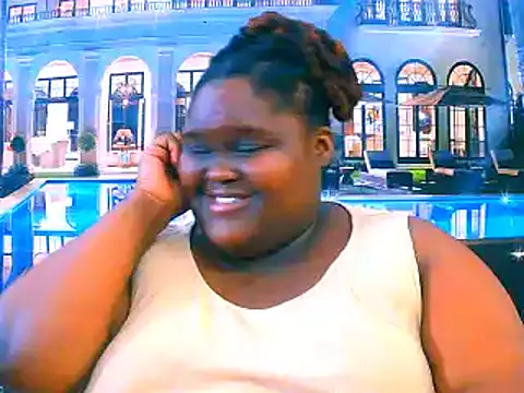 Snapshot of EbonyHotBuns chatting on February 13, 2026, 7:48 am EbonyHotBuns online show from February 13, 2026, 7:48 am