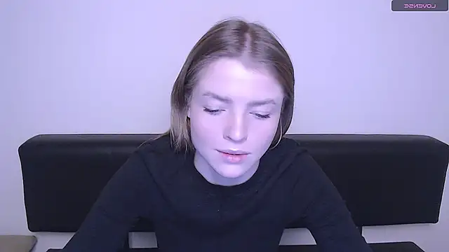 Snapshot of MissOliviaa_ chatting on December 15, 2024, 11:12 am MissOliviaa online show from December 15, 2024, 11:12 am