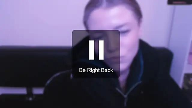 Snapshot of MissOliviaa_ chatting on December 30, 2024, 10:43 am MissOliviaa online show from December 30, 2024, 10:43 am