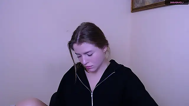 Snapshot of MissOliviaa_ chatting on January 18, 2025, 10:39 am MissOliviaa online show from January 18, 2025, 10:39 am