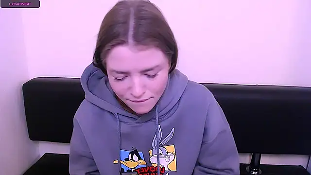 Snapshot of MissOliviaa_ chatting on January 21, 2025, 11:03 am MissOliviaa online show from January 21, 2025, 11:03 am