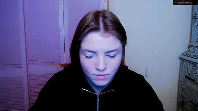 Snapshot of MissOliviaa_ chatting on January 24, 2025, 5:42 pm MissOliviaa online show from January 24, 2025, 5:42 pm