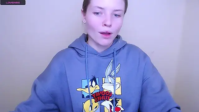 Snapshot of MissOliviaa_ chatting on January 30, 2025, 9:36 am MissOliviaa online show from January 30, 2025, 9:36 am