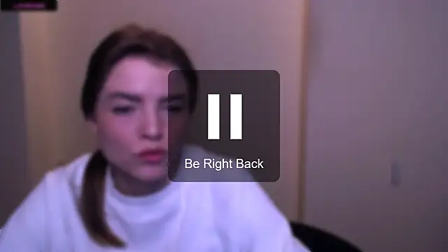 Snapshot of MissOliviaa_ chatting on February 23, 2025, 11:22 am MissOliviaa online show from February 23, 2025, 11:22 am