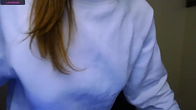 Snapshot of MissOliviaa_ chatting on February 25, 2025, 2:11 pm MissOliviaa online show from February 25, 2025, 2:11 pm