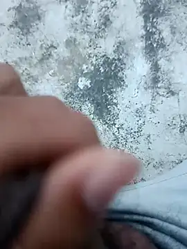 nick05inch online show from October 24, 2025, 12:23 pm