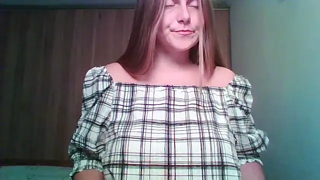 Evasapples online show from October 29, 2025, 7:59 pm