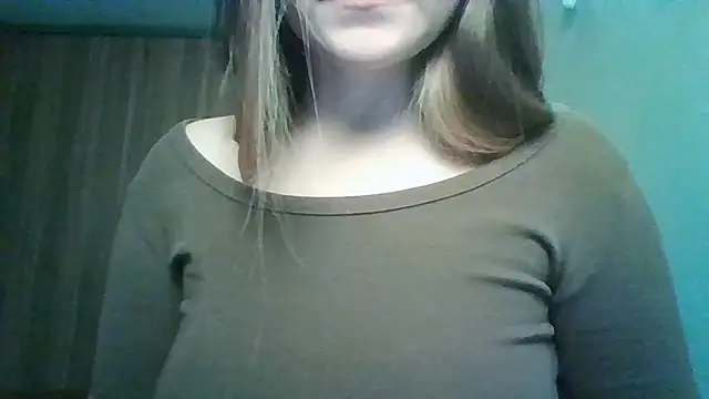 Evasapples online show from March 13, 2026, 8:59 pm