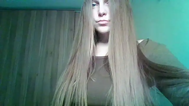 Evasapples online show from March 25, 2026, 12:27 am