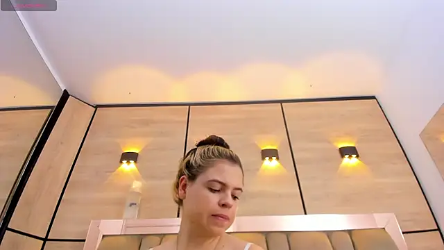 dorothy vegga online show from December 3, 2025, 3:47 am