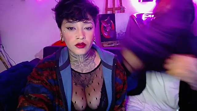 tatouagendecouple online show from September 10, 2025, 4:01 am