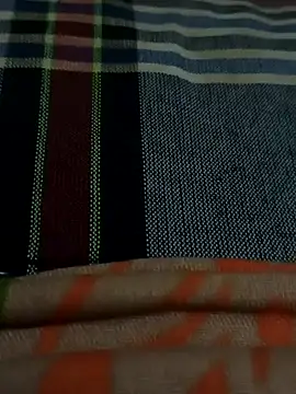 akash125800 online show from January 31, 2025, 12:39 am