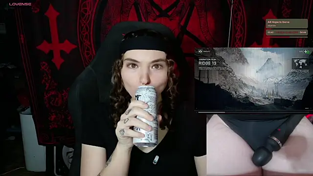 Snapshot of BrandiWRLD_999 chatting on November 9, 2025, 7:56 pm BrandiWRLD 999 online show from November 9, 2025, 7:56 pm