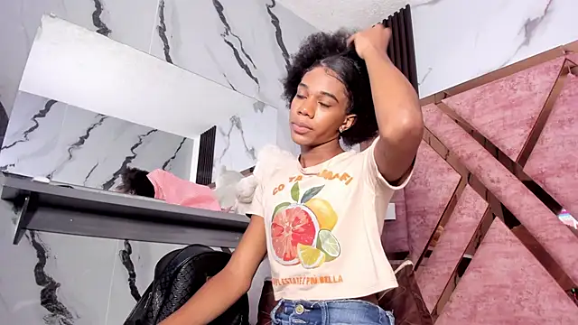 tifany bigdick online show from December 1, 2025, 6:46 pm