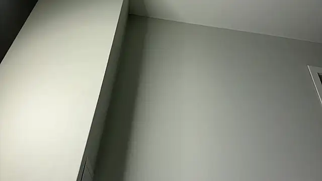 elisa moon online show from February 22, 2025, 1:22 am