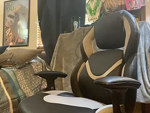 slutty guy12 online show from February 3, 2025, 8:24 pm