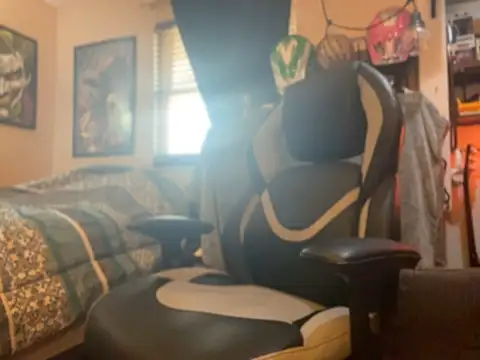 slutty guy12 online show from February 6, 2025, 6:24 pm