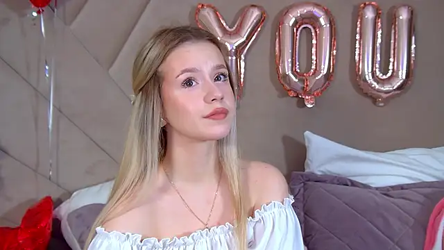 MilanaBalmain online show from February 20, 2026, 4:20 am