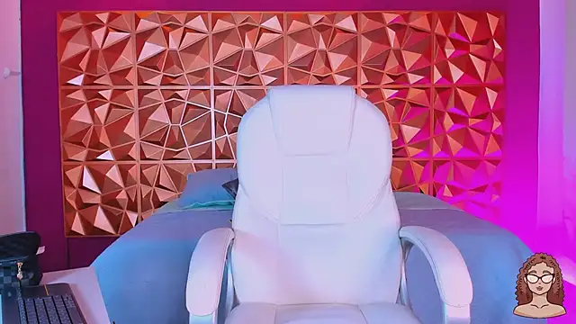 keendaall online show from March 1, 2025, 12:45 pm