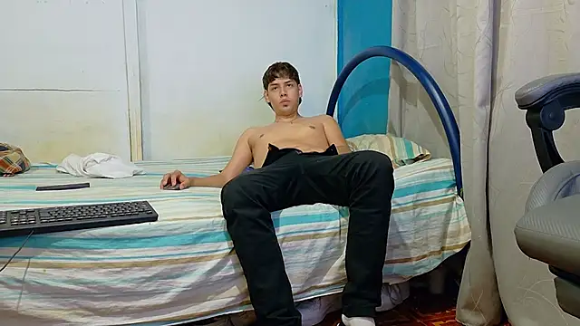 zackmontieel online show from November 29, 2025, 10:18 am