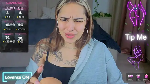 baby  kim online show from October 30, 2025, 5:09 am