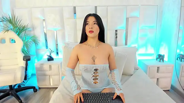 Snapshot of im_nika_ chatting on October 30, 2025, 1:01 pm im nika online show from October 30, 2025, 1:01 pm